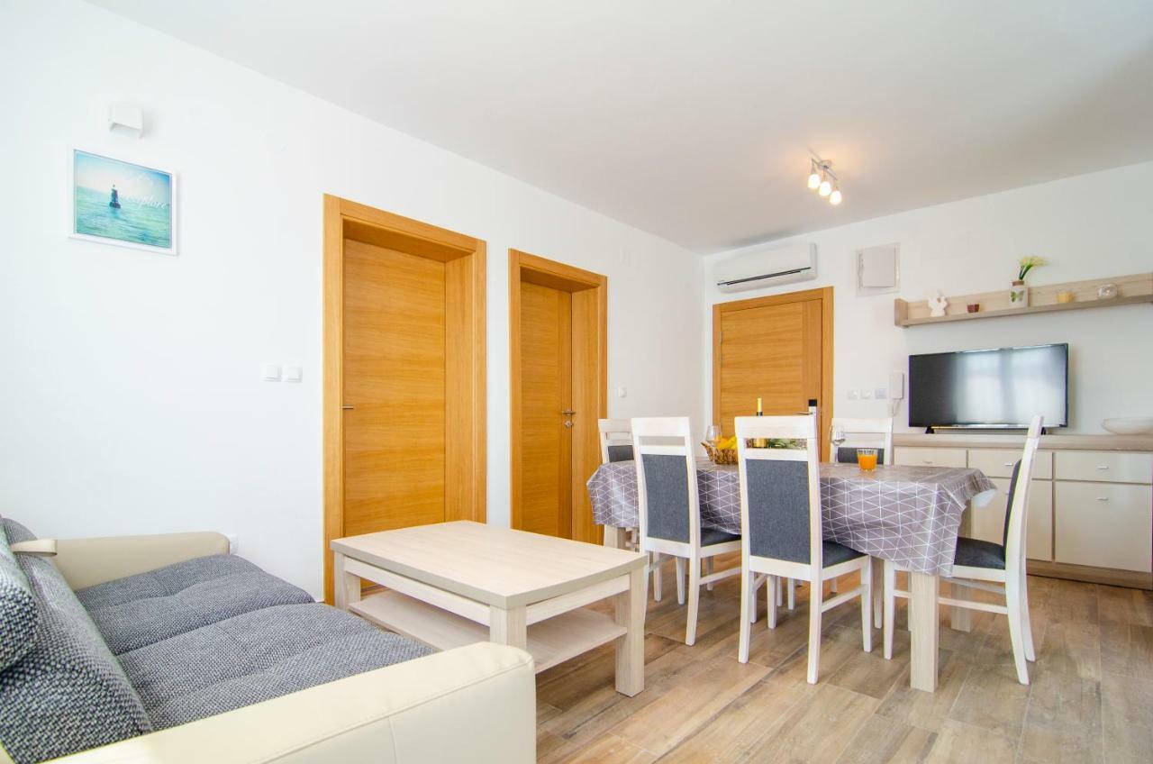 Apartments Sara بول المظهر الخارجي الصورة