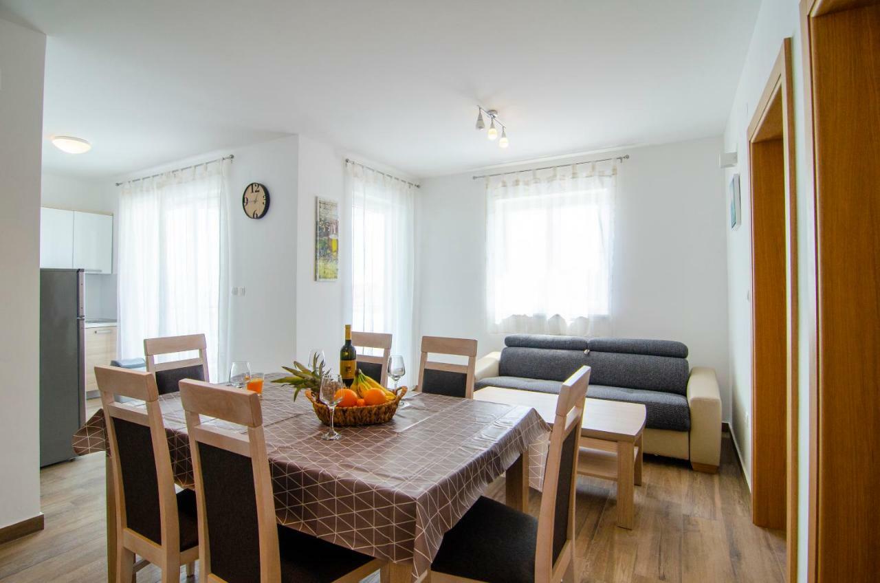 Apartments Sara بول المظهر الخارجي الصورة