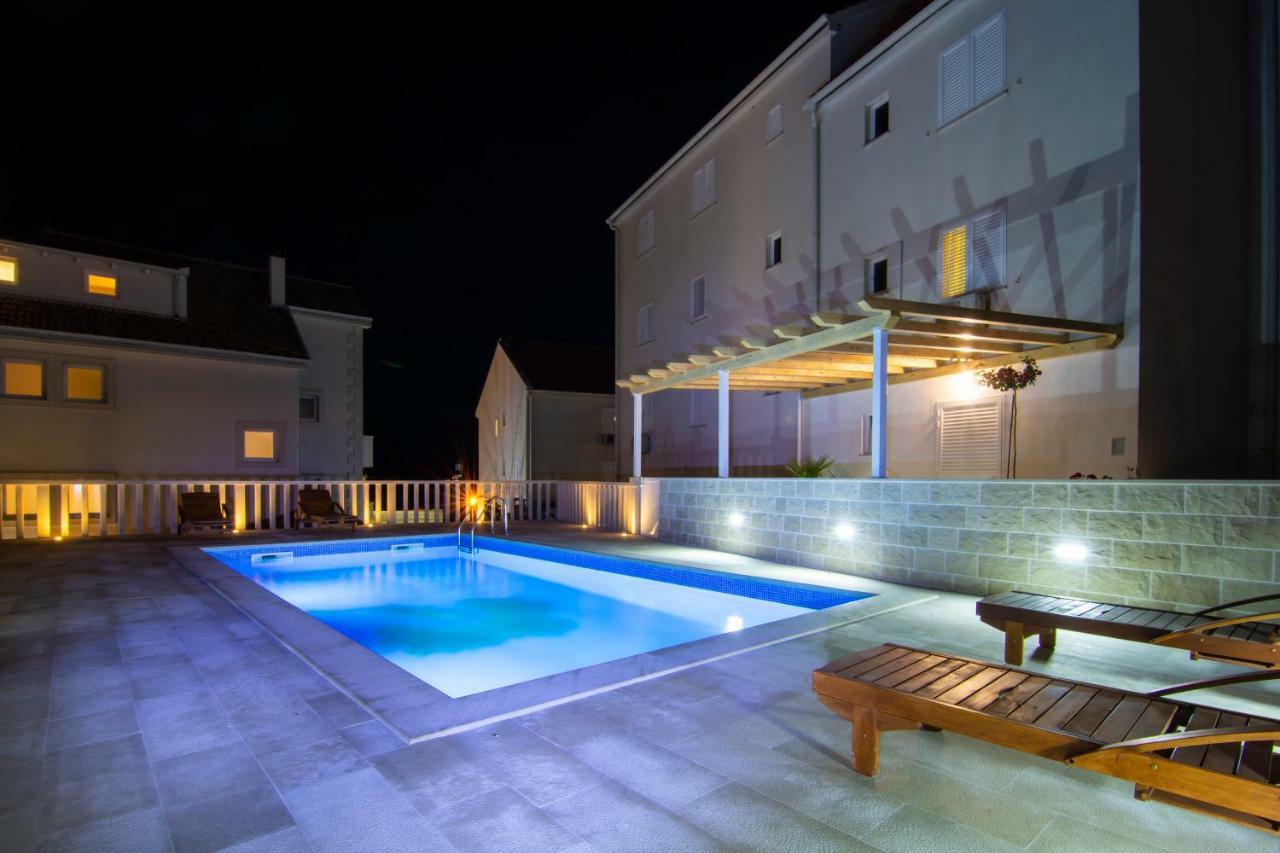 Apartments Sara بول المظهر الخارجي الصورة
